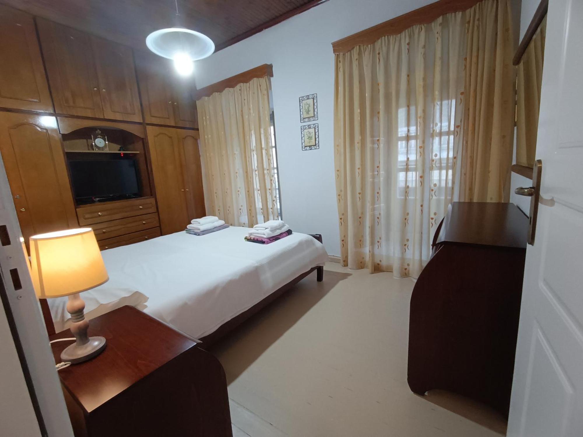 Rodomelo House With Terrace - 4 Bedrooms เลโอนีดีออน ภายนอก รูปภาพ